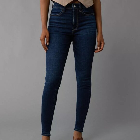 American Eagle Outfitters Denim - NWT American Eagle AE Next Level Super High-Waisted Jegging - Size 6 Regular